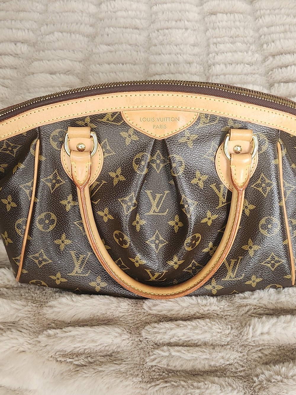 Louis Vuitton Monogram Tivoli PM Handbag